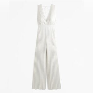 Elegant White Pleated Jumpsuit